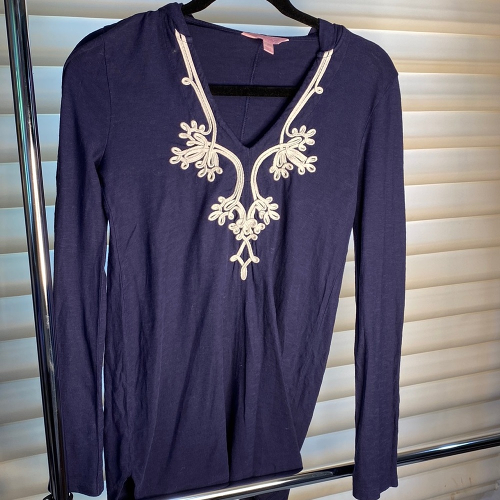 Lilly Pulitzer women white embroidered navy blue long sleeves hooded top size S